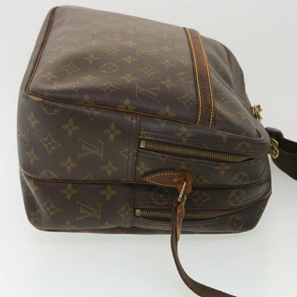 LOUIS VUITTON Monogram Reporter GM Shoulder Bag - Picture 3 of 15